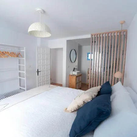 La Montsina, Acogedora Casa De Estilo Mediterraneo